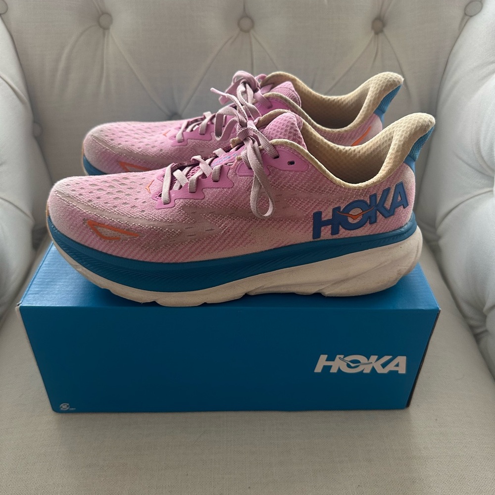 HOKA ONE ONE® Clifton 9 Running Sneaker Pink